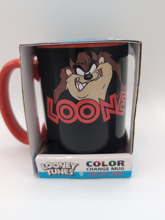 Looney Tunes color-changing 15oz ceramic coffee mug featuring Bugs Bunny and Taz.